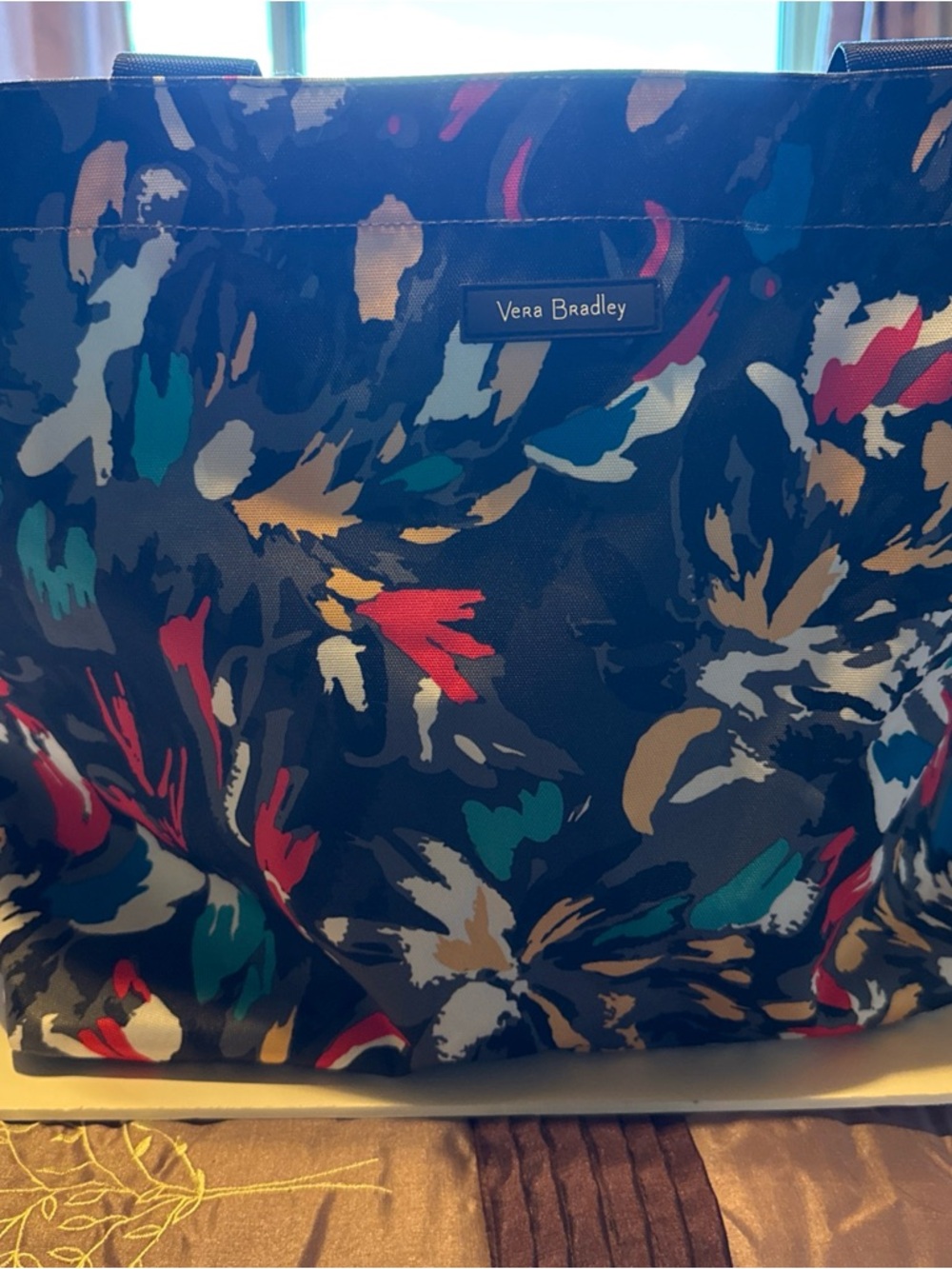 Vera Bradley INSULATED cooler tote bag in Splash Floral. NEW! - Picture 3 of 5